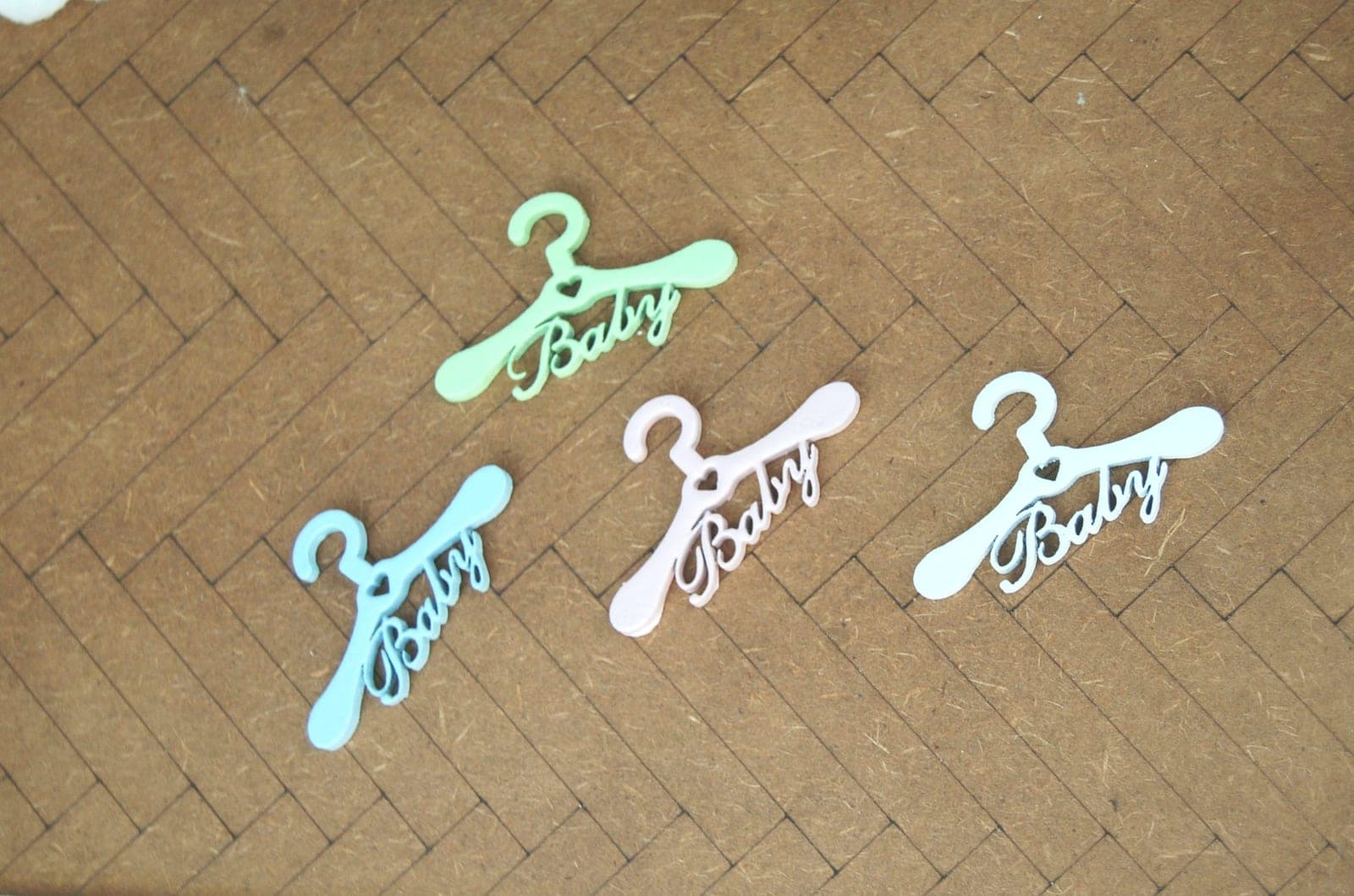 Lot de cintres miniature 1/8