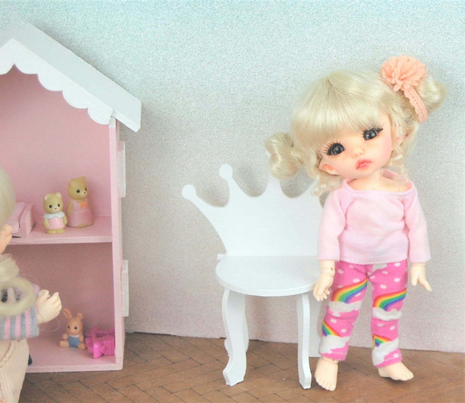 Chaise couronne 1/8 miniature
