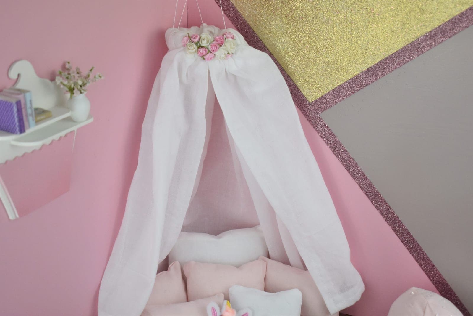 Flowered bed canopy diorama 1/6 1/4 Barbie, blythe, pullip, bjd, minifee