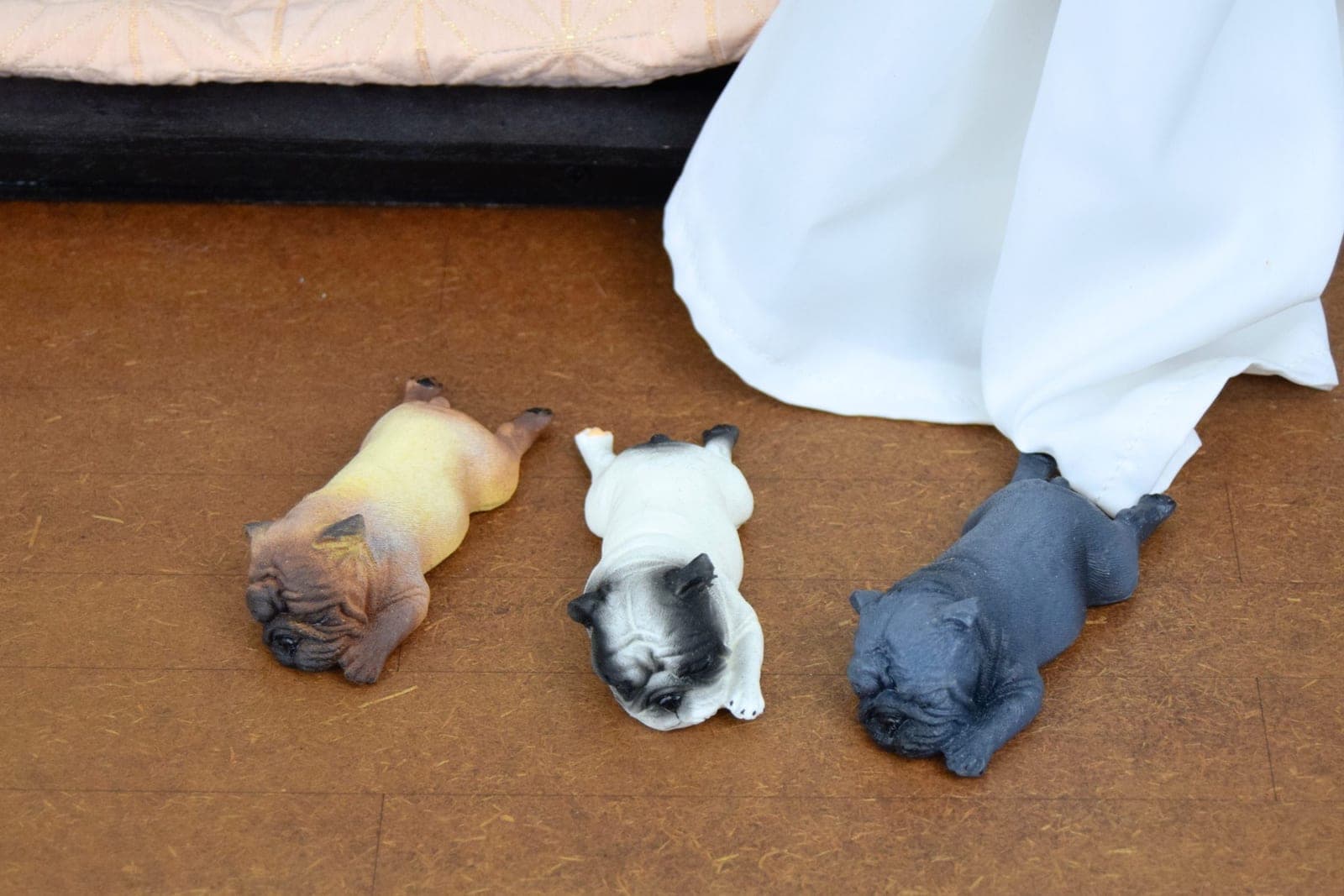 🐶 Bulldog - Miniature dog 1/4