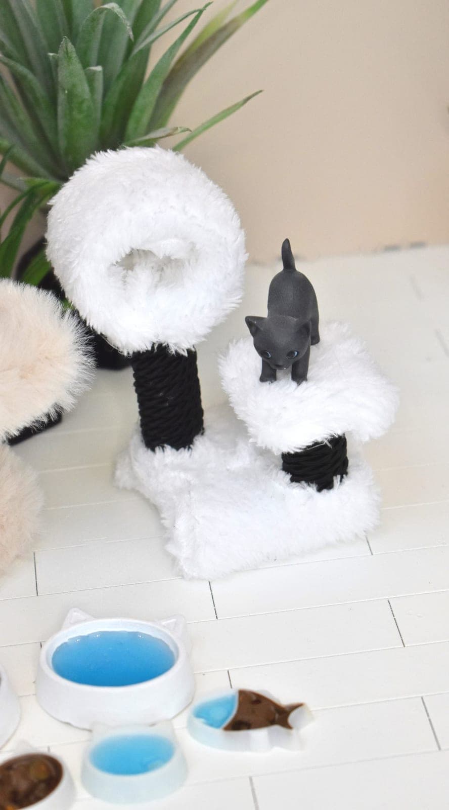 🐾 Miniature round cat tree - Diorama 1/6 ( Barbie, fashion royalty, Poppy Parker, pullip.)