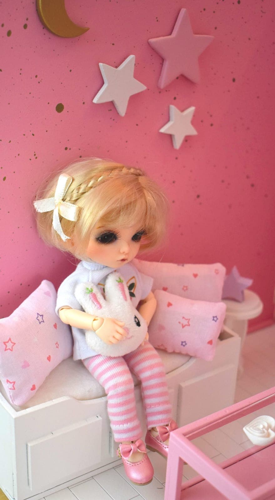 Bench 1/8 diorama pukifee, lati yellow, nappy choo, dolls