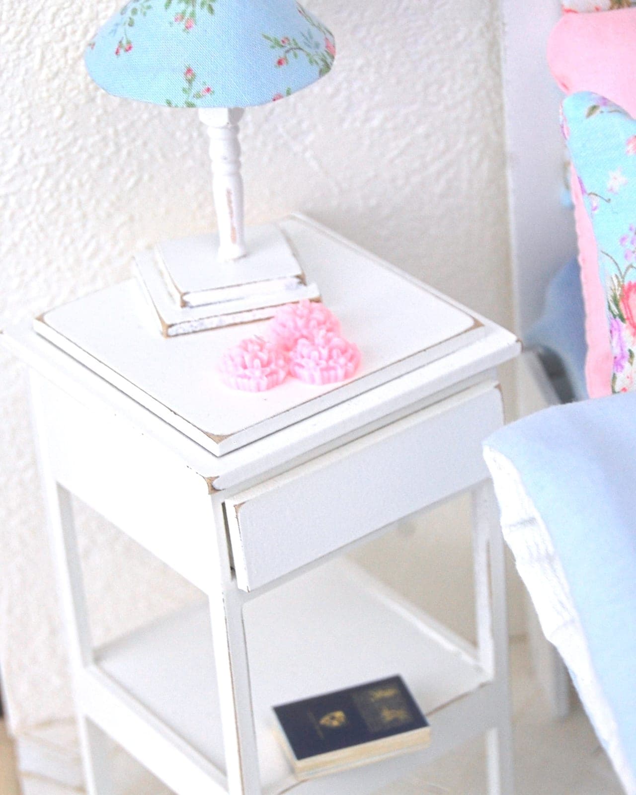 Table nuit miniature 1/4