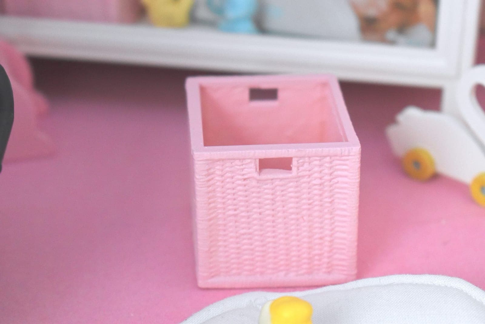 Set of miniature storage boxes