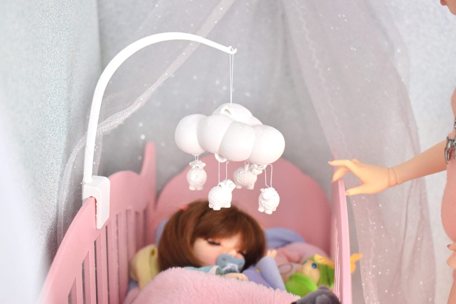 Mobile mouton miniature bjd