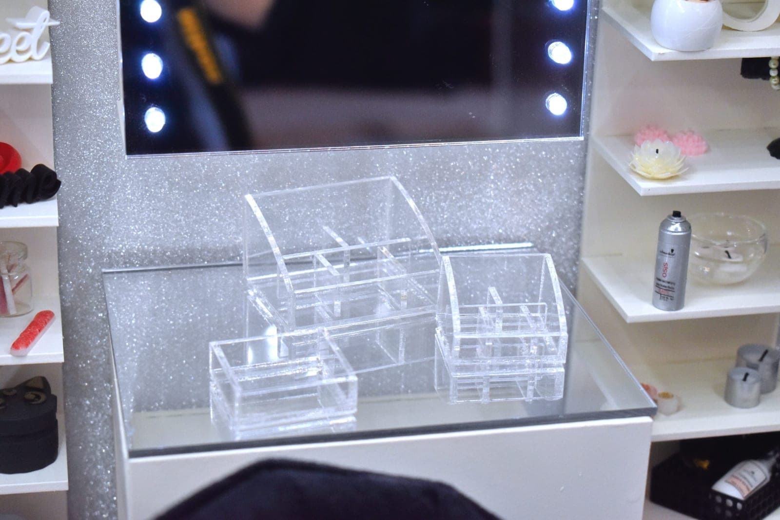 Organiseur de maquillage miniature
