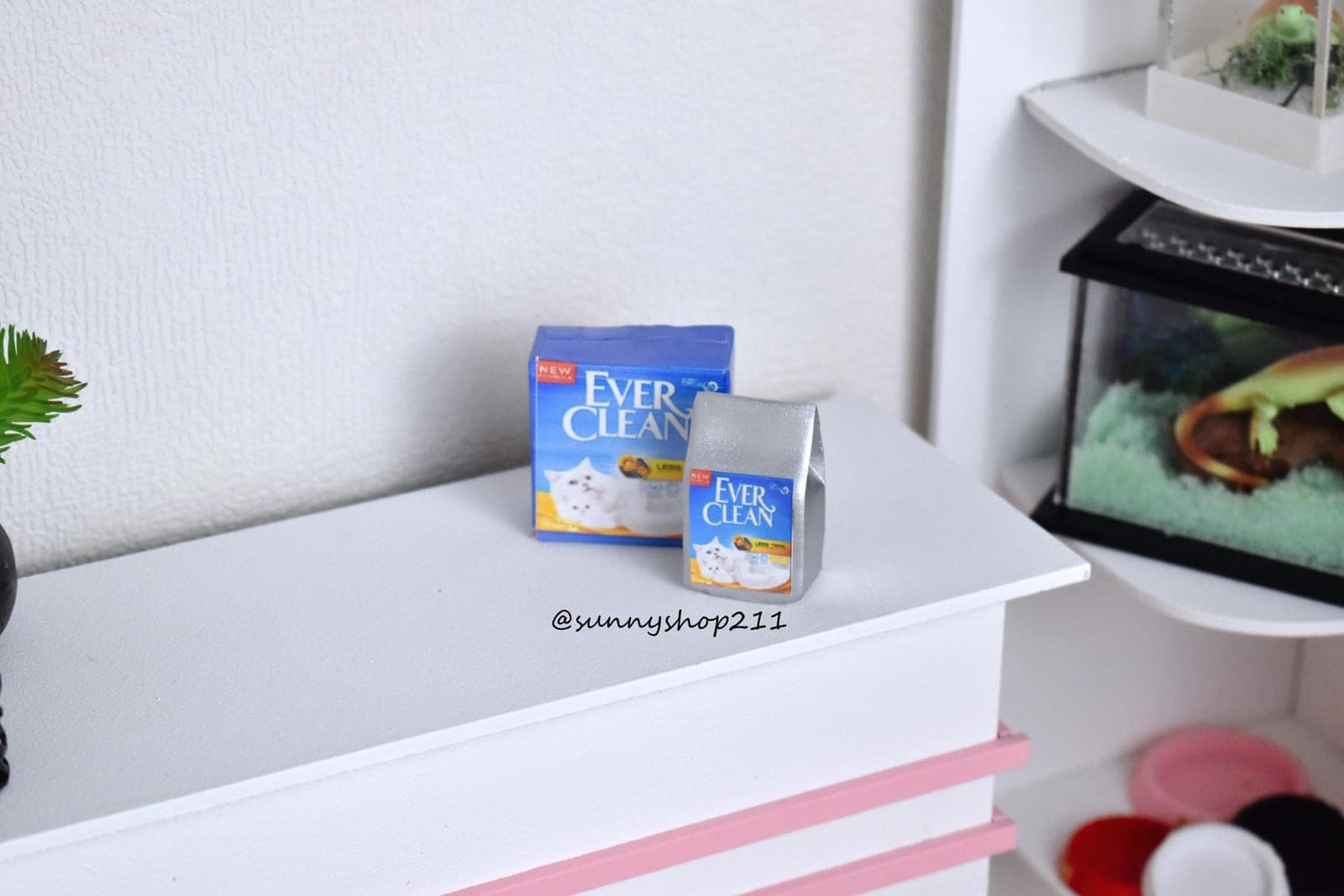 Litière pour chat miniature