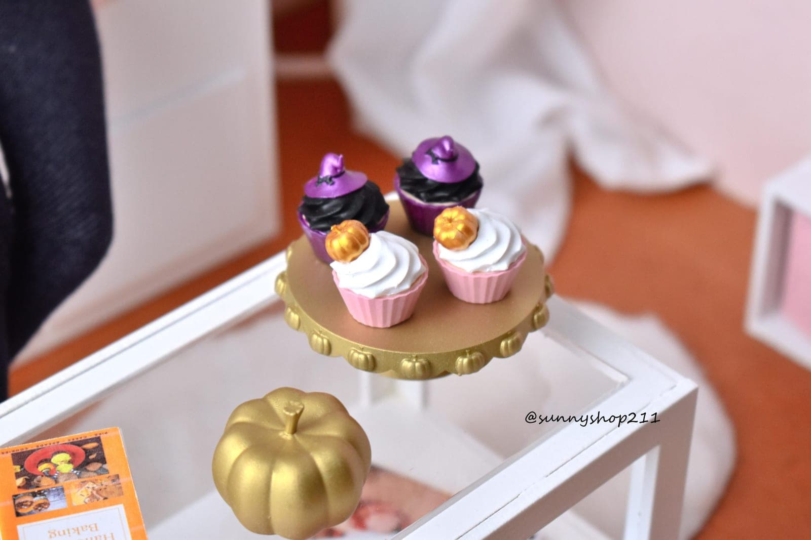 Miniature halloween cupcake