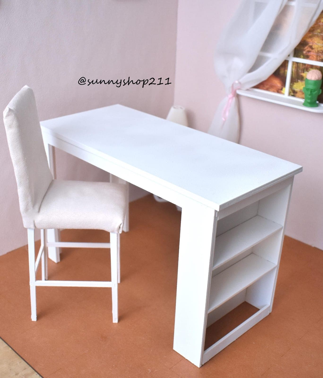 🪑 Miniature high desk with chair - Mobilier diorama BJD (1/4)