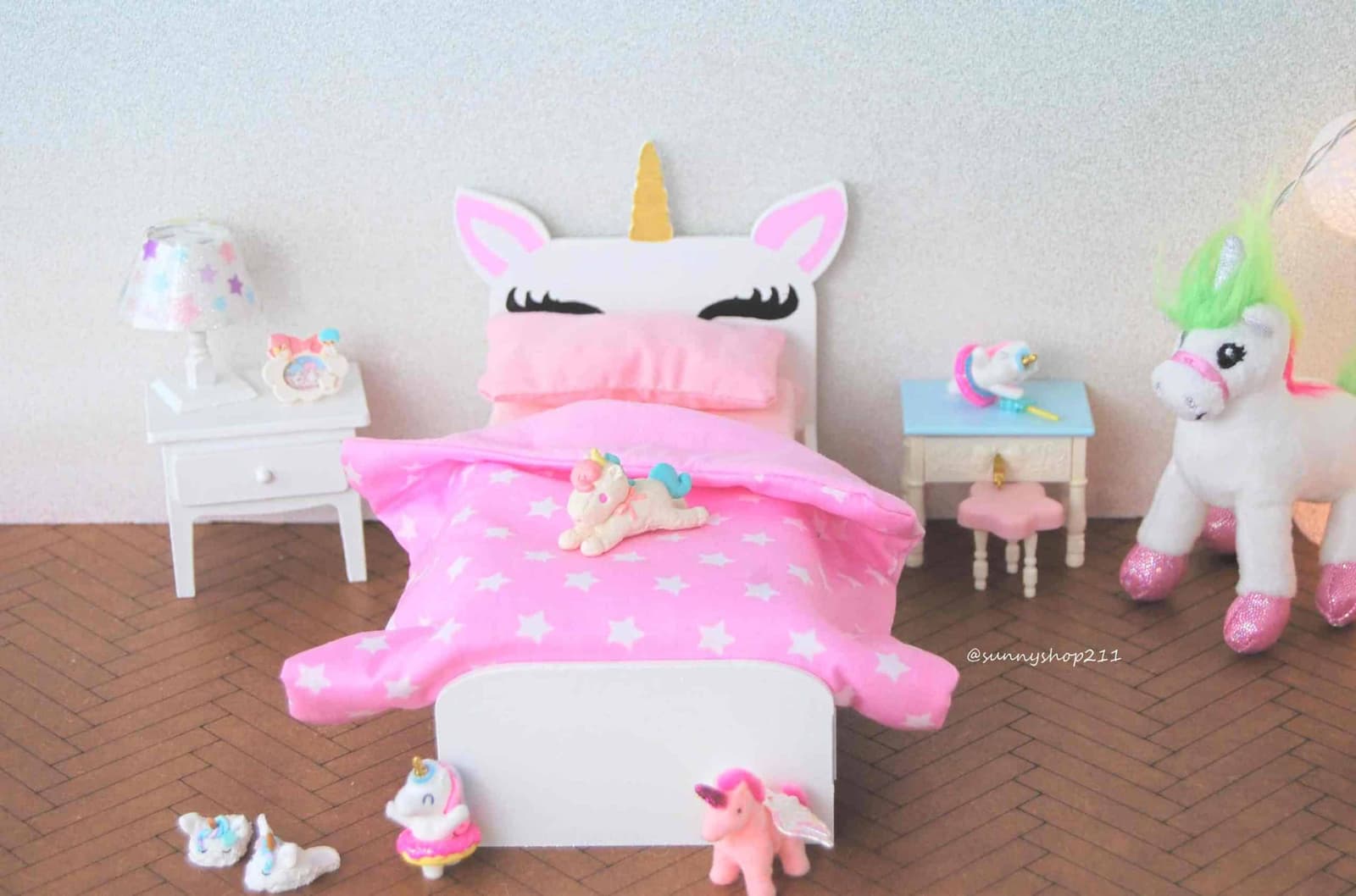 Lit licorne miniature diorama lati yellow, pukifee, stodoll