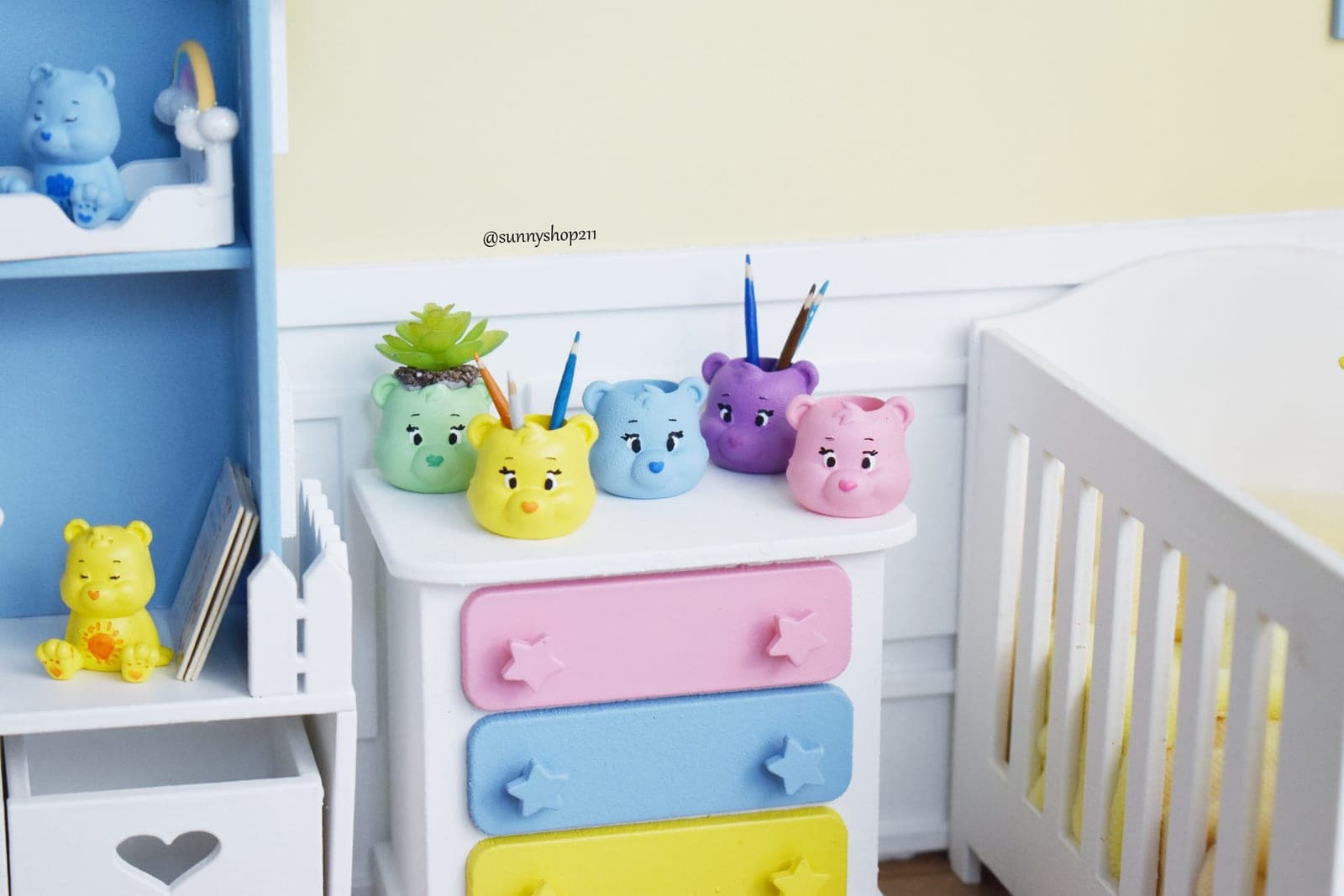 Pot à crayons miniature Bisounours – 2 cm – 1/12 · 1/8 · 1/6