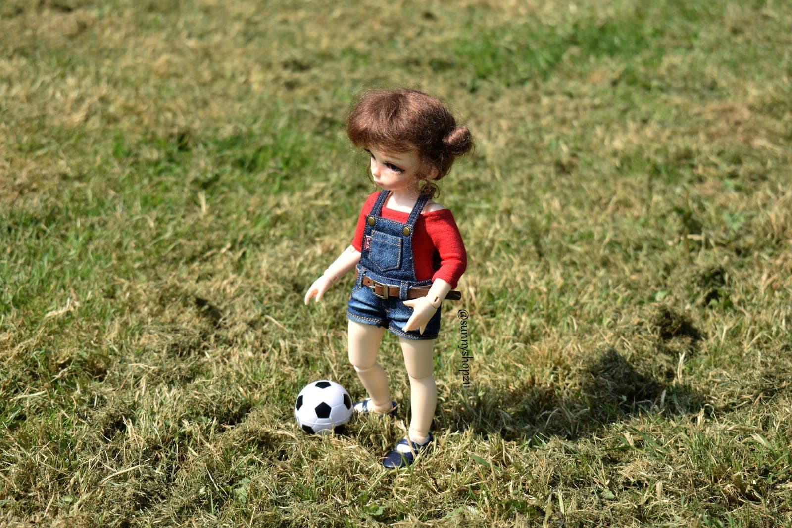 New Miniature Balls for Sporty Dolls!