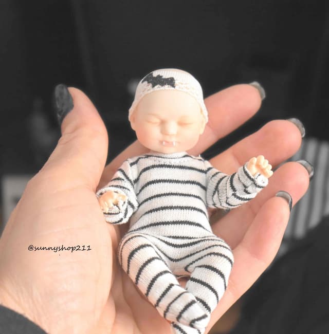 baby vampire
