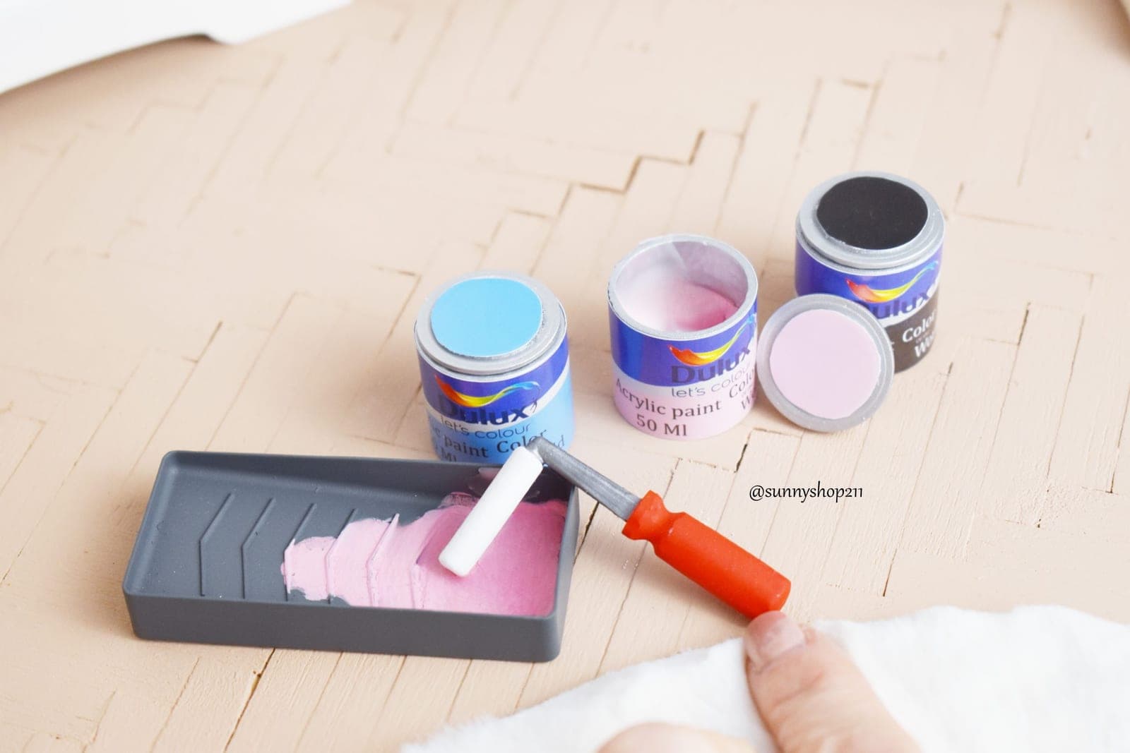 Lot bac de peinture & rouleau miniature  – 1/6 · 1/4 · 1/3