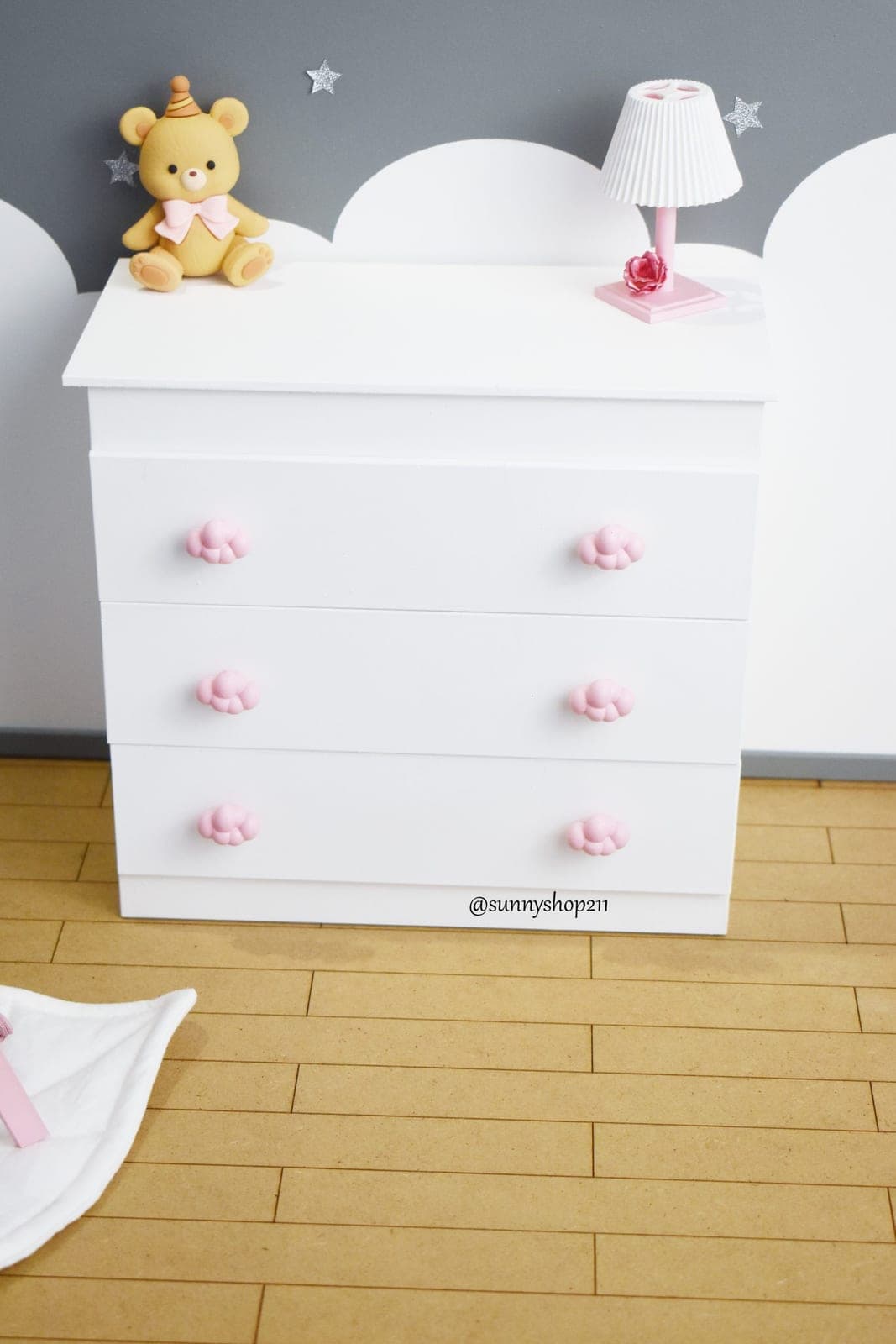 Modern miniature chest of drawers 1/4 bjd minifee - Cloud handles
