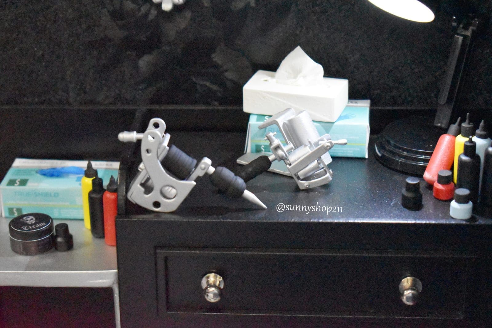 Machine à tatouer miniature – Modèle A ou Modèle B – 1/6 · 1/4
