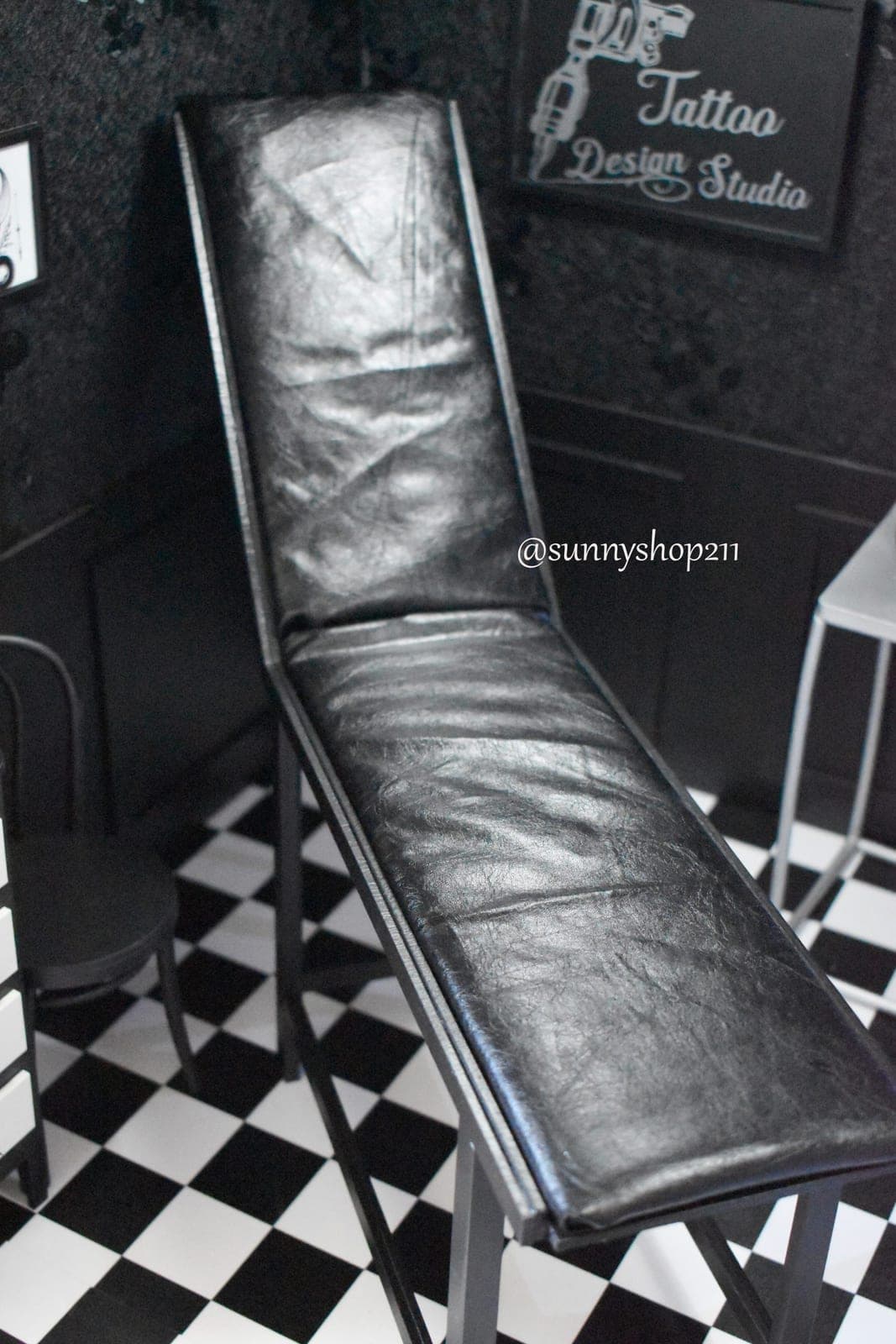 Table de tatouage miniature – 1/6 · 1/4