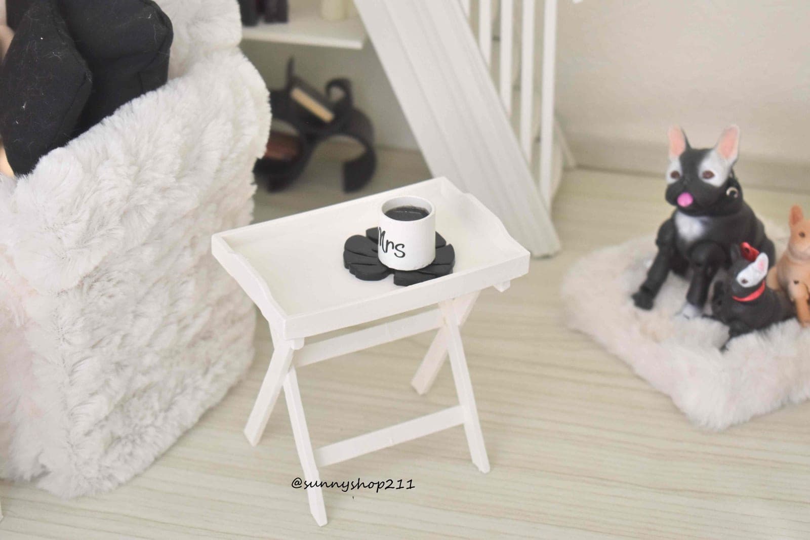 Table d'appoint 1/4 miniature diorama MSD, minifee, unoa