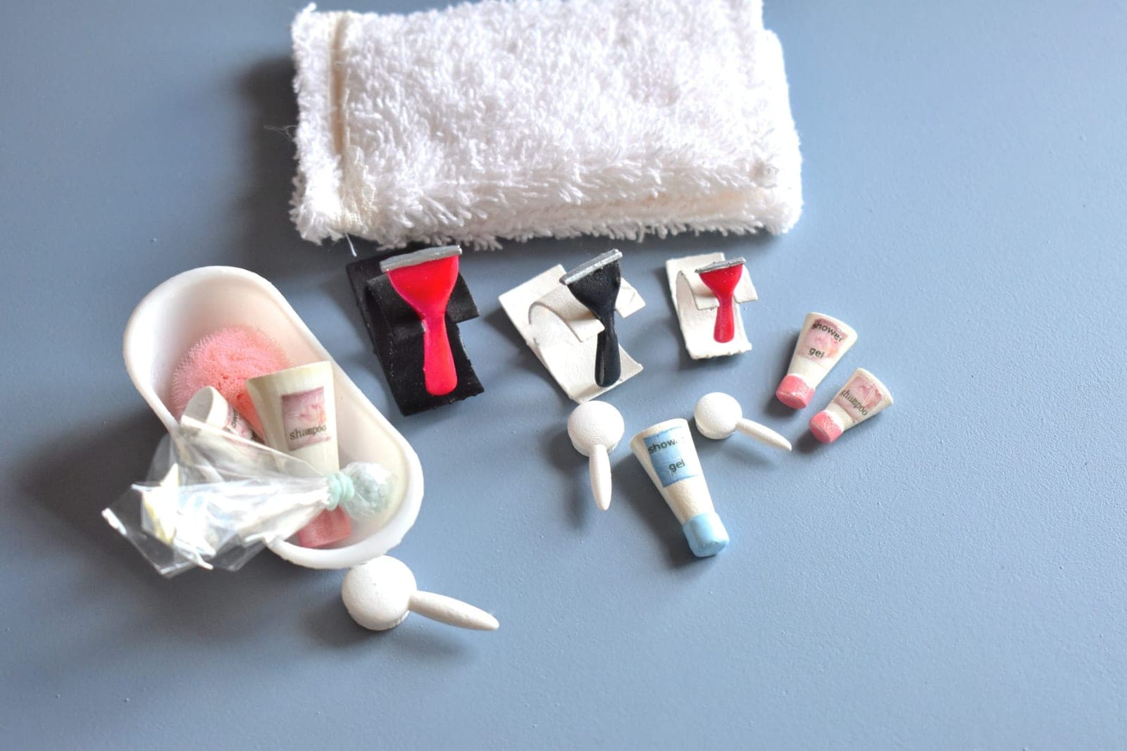 🪒 Miniature shaver - BJD bathroom accessory (1/6 - 1/4 - 1/3)