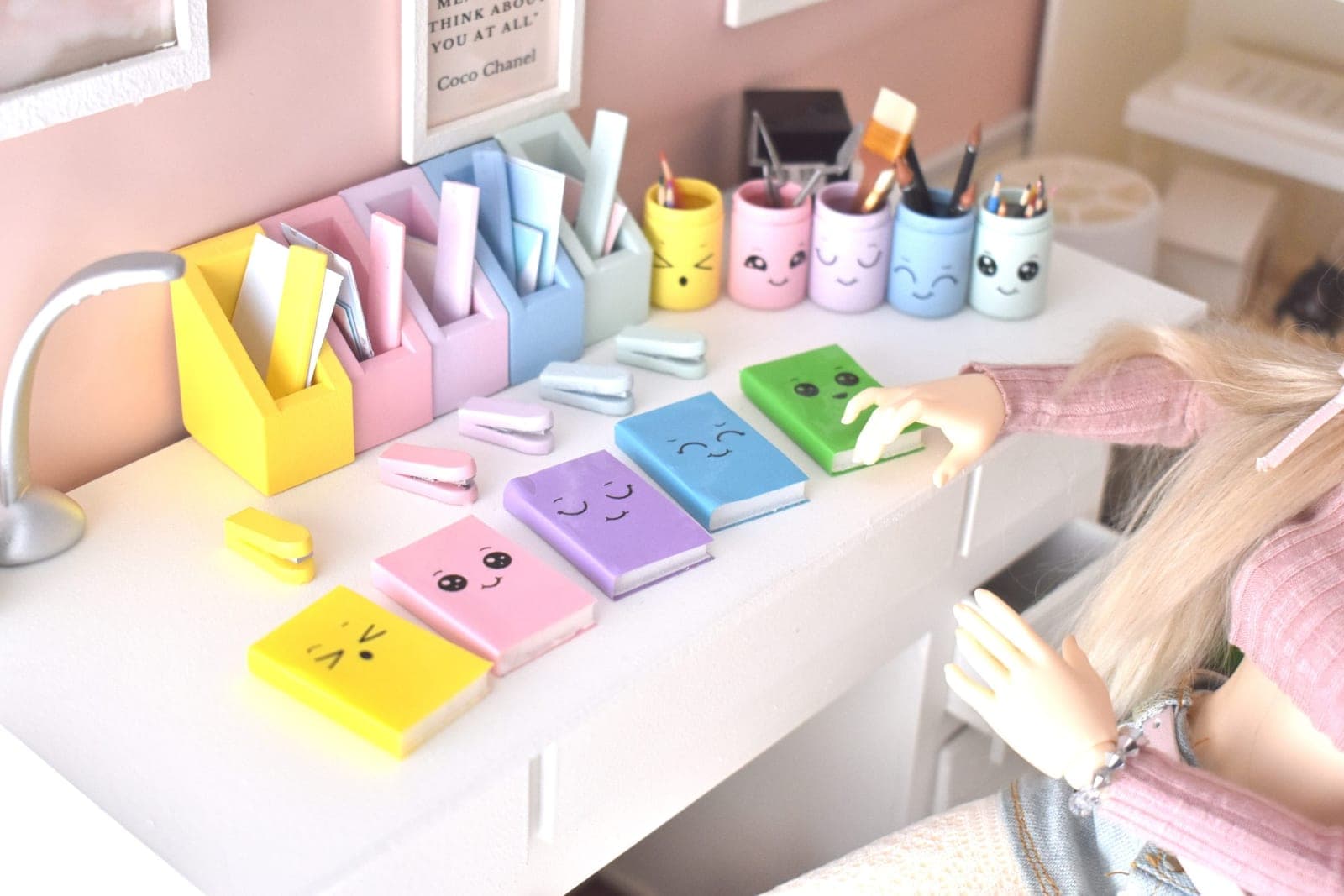 🌈 Miniature kawaii office supplies - BJD diorama accessories (1/4)