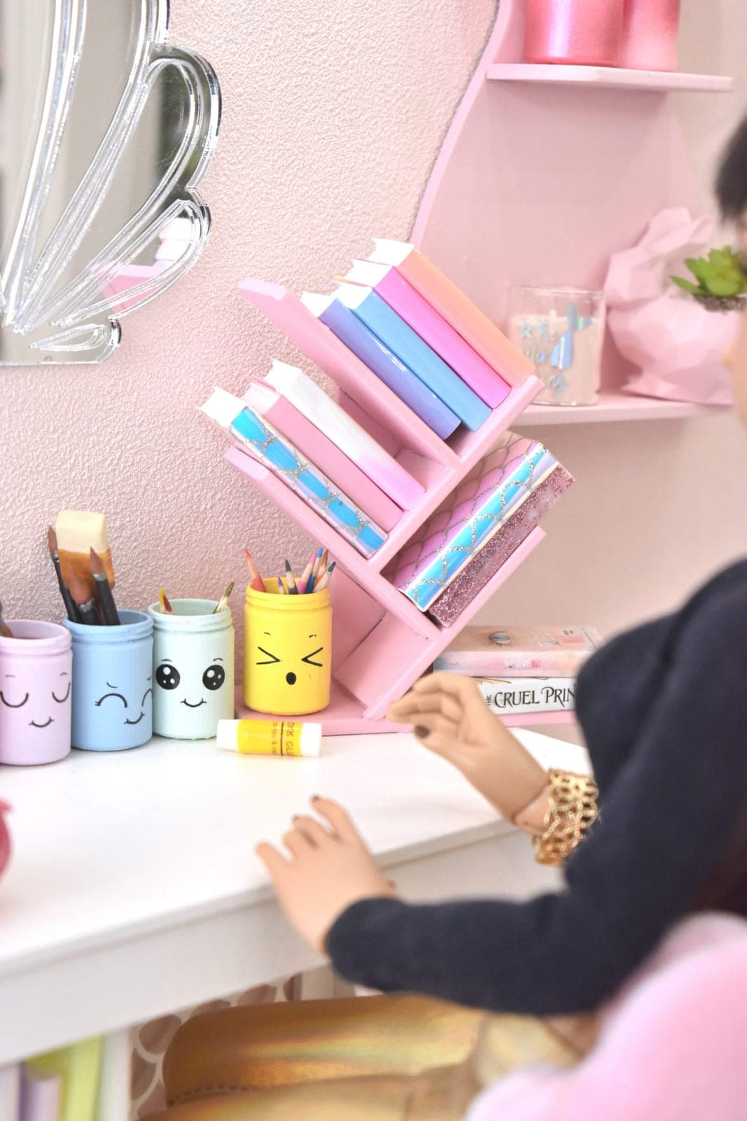 📚 Miniature bookshelf - BJD diorama furniture (1/4)