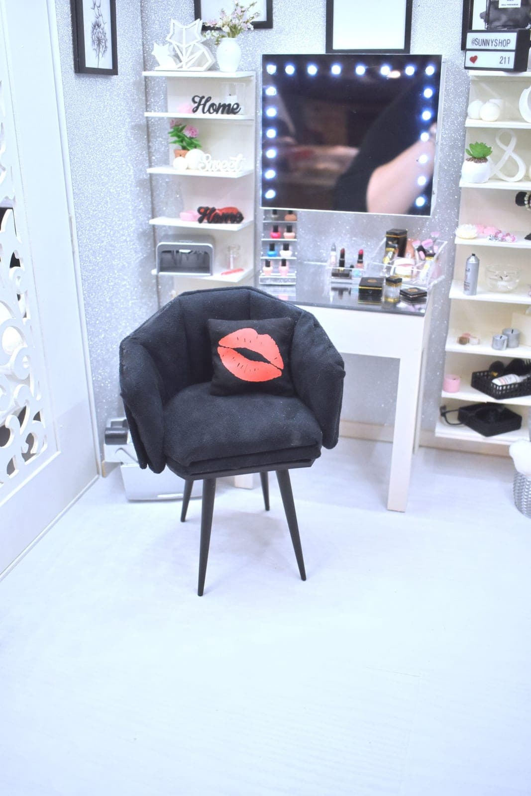 💋✨ ?✨ Miniature custom “Mouth” cushion - 1/4 minifee ,MSD