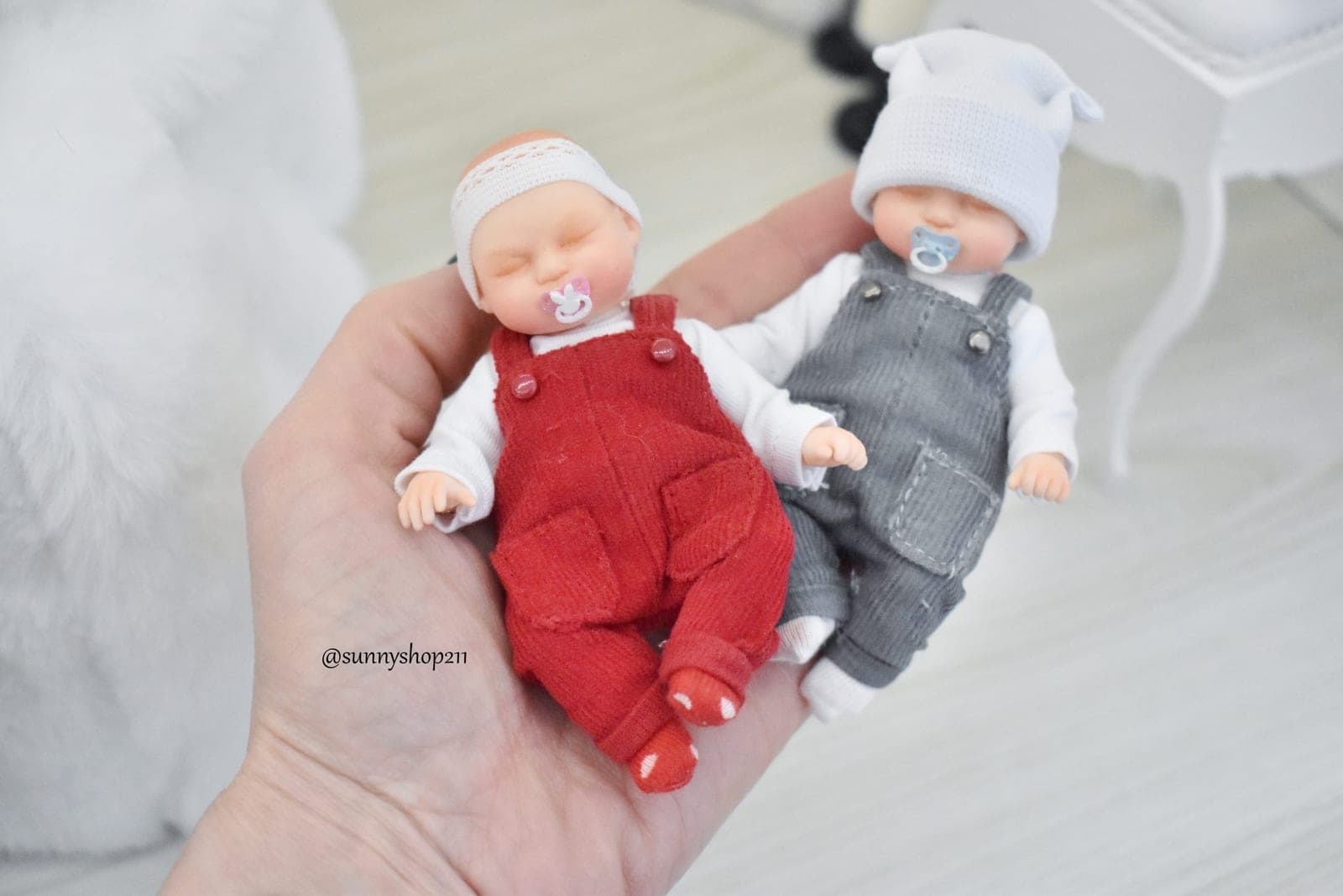 🧸 BJD baby velvet dungarees - Miniature garment 10 cm