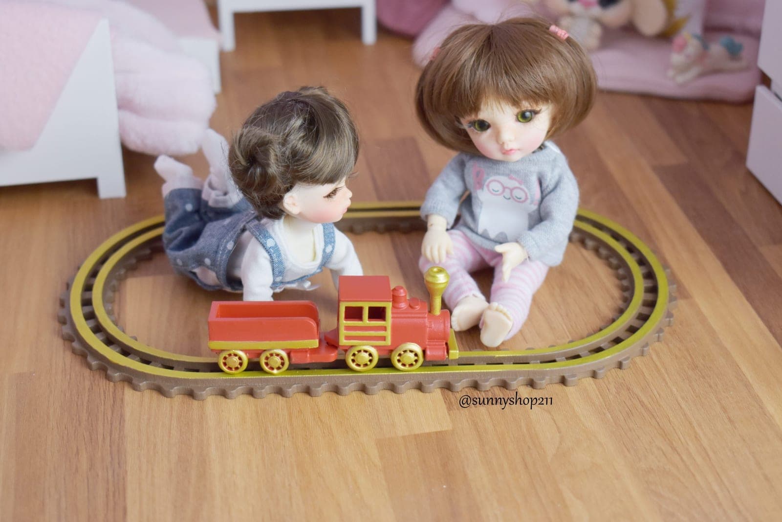 Set Petit Train de Noël – 1/8 (Pukifee, Lati Yellow, Zoé, Stodoll…)