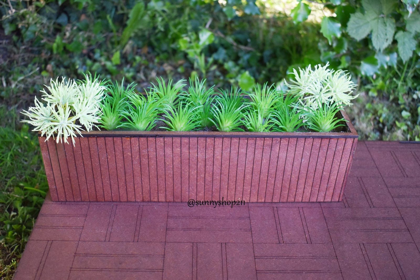 Grande jardinière miniature – 1/6 · 1/4