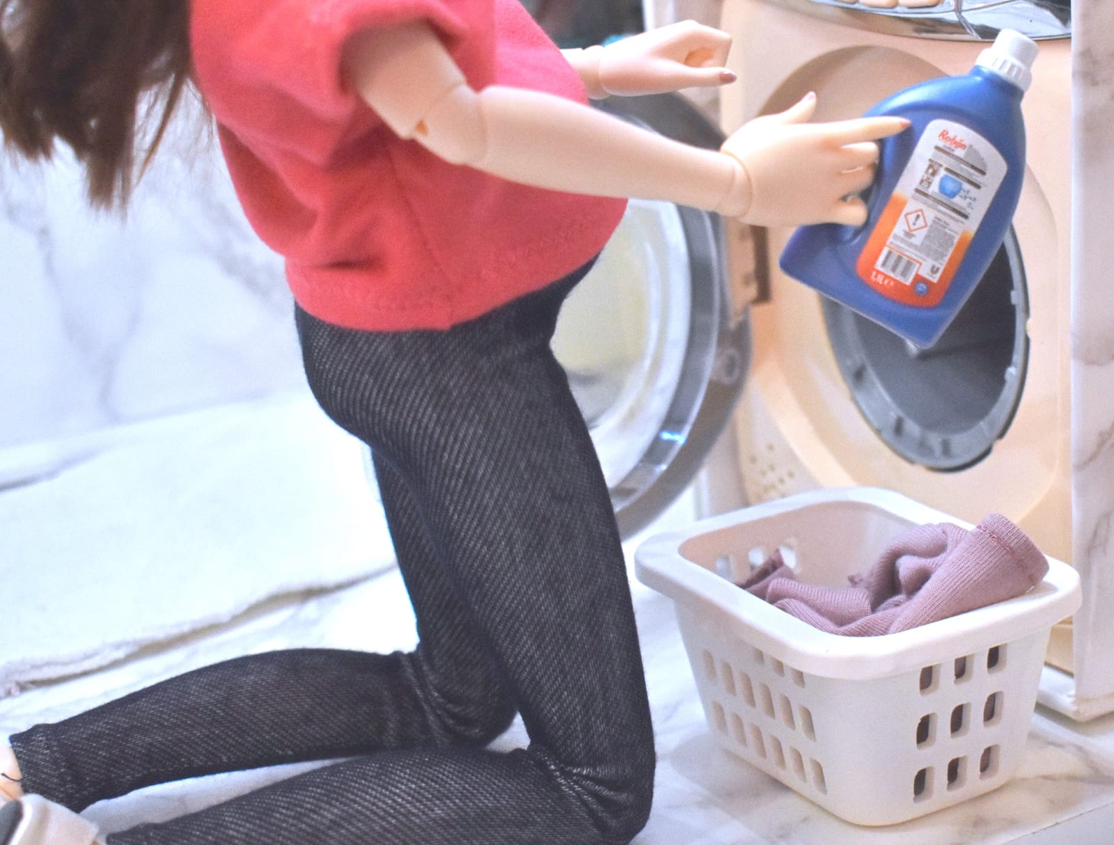 Laundry basket 1/4 miniature