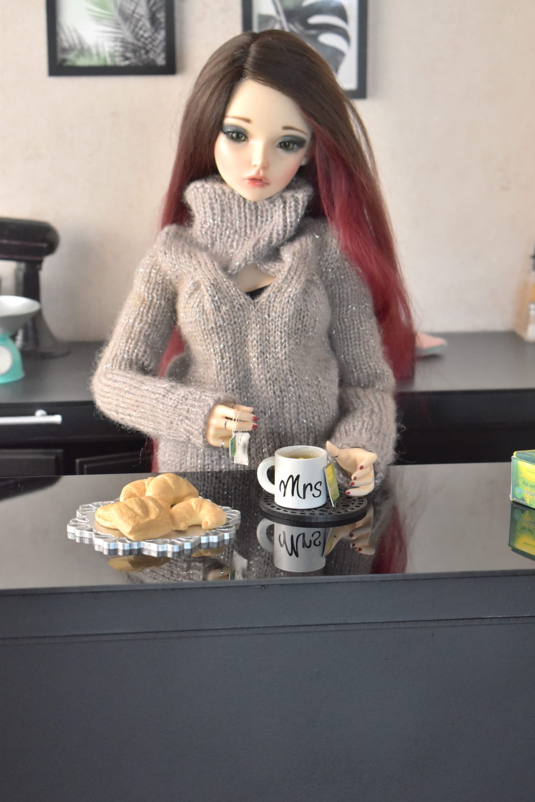 Customized 1/3 scale miniature mugs