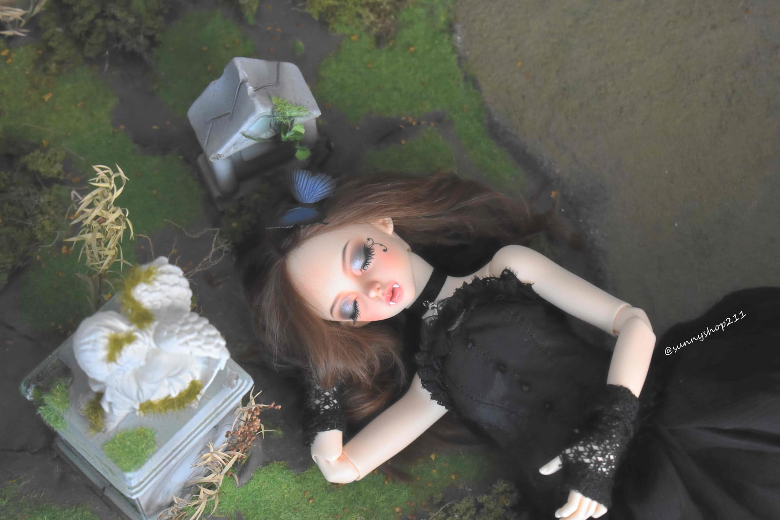 miniature furniture dioramas for dolls