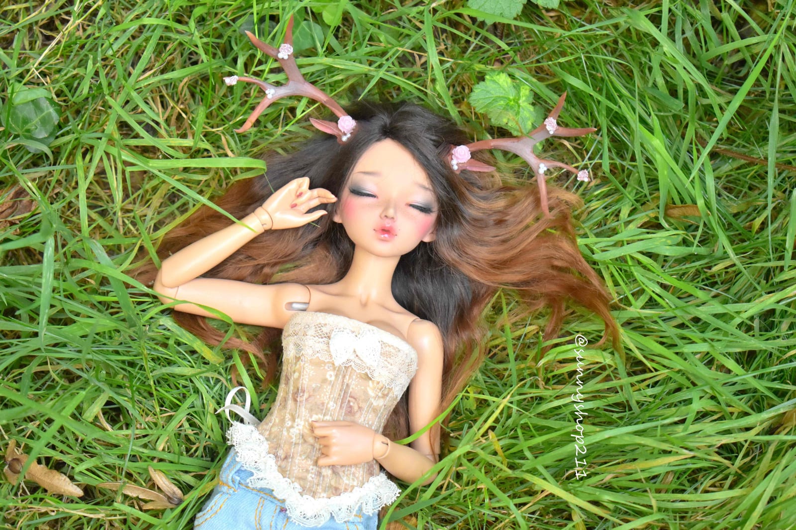 miniature furniture dioramas for dolls