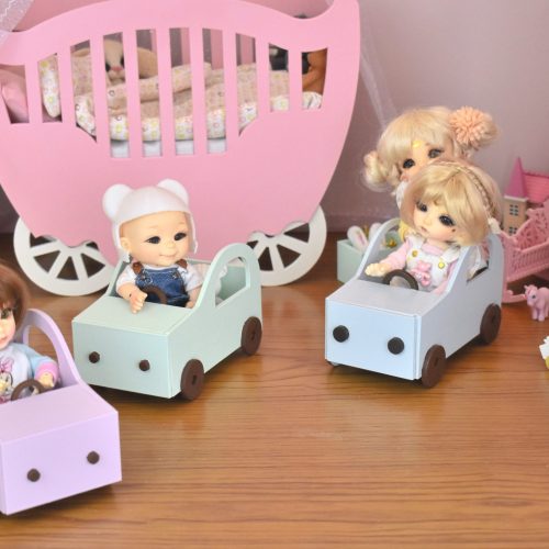 Mini voiture 1/8 dolls