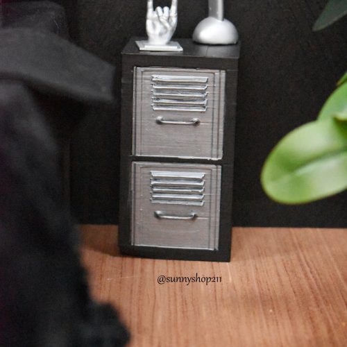 🖤 Table de nuit industrielle miniature 1/4 & 1/6 – Style Rock & Loft Urbain
