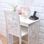 Bureau décoré miniature