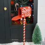 📬 Boîte aux Lettres du Père Noël – Miniature Artisanale