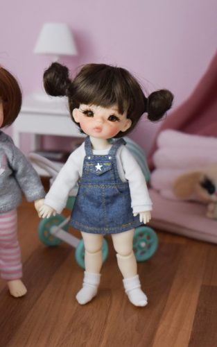 🧸 BJD « Zoé » – Mini fille articulée 1/8 (env. 14 cm)