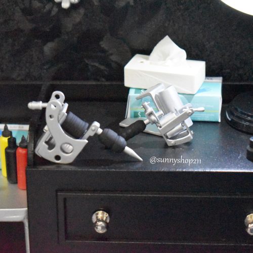 Machine à tatouer miniature – Modèle A ou Modèle B – 1/6 · 1/4